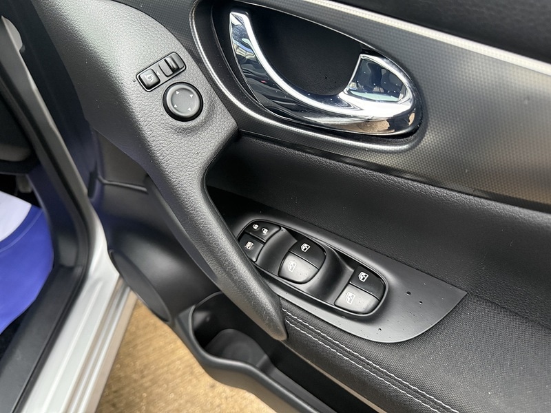 Used Nissan Qashqai 2018 for sale - 77521661: Photo 33