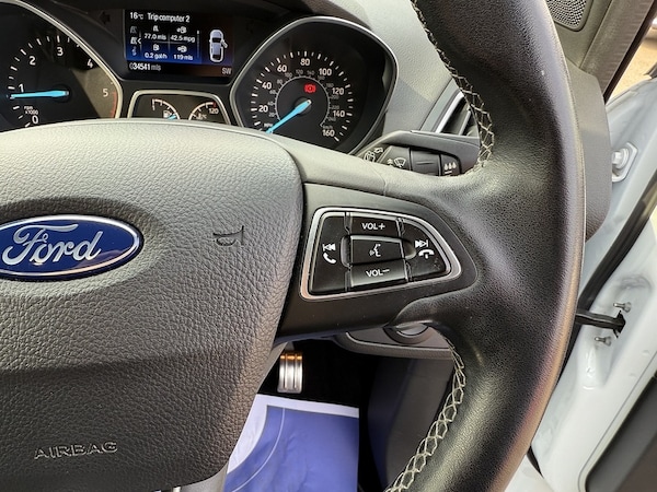 Used Ford Kuga 2017 for sale - 76119353: Photo 26