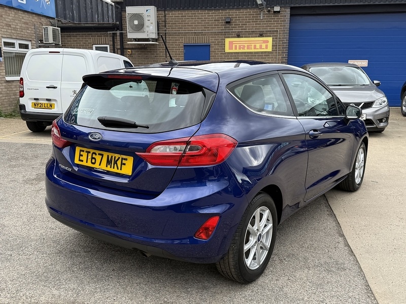 Used Ford Fiesta 2018 for sale - 76280489: Photo 2