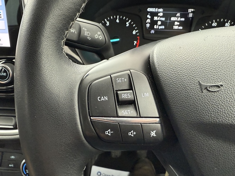 Used Ford Fiesta 2018 for sale - 76280489: Photo 26