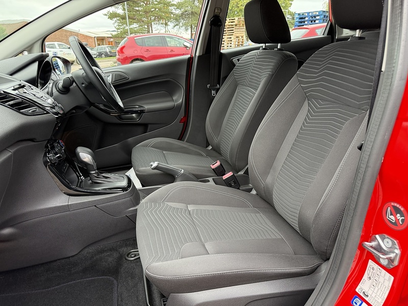 Used Ford Fiesta 2015 for sale - 76536256: Photo 11