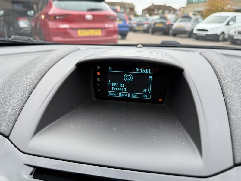 Used Ford Fiesta 2015 for sale - 76536256: Photo 21