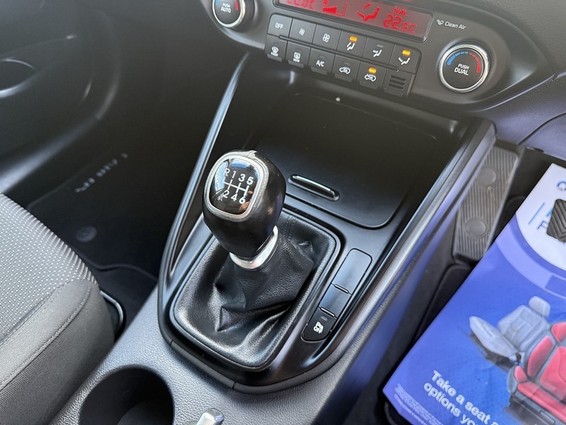 Used Kia Carens 2016 for sale - 77213108: Photo 24