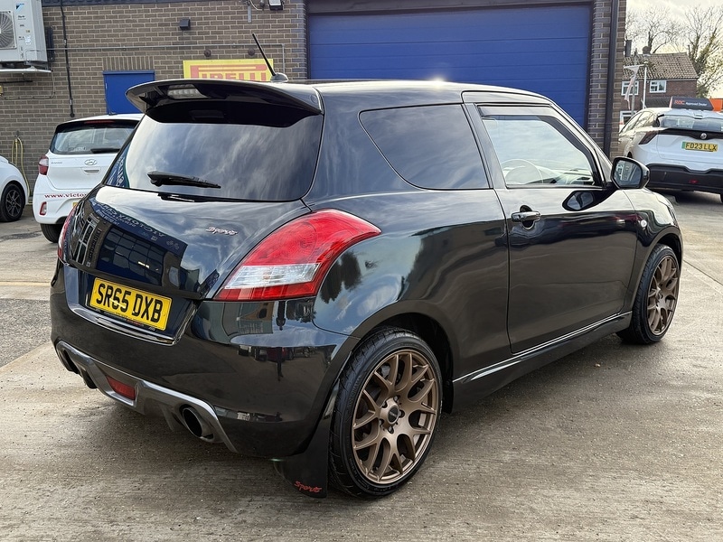 Used Suzuki Swift 2015 for sale - 77136949: Photo 2