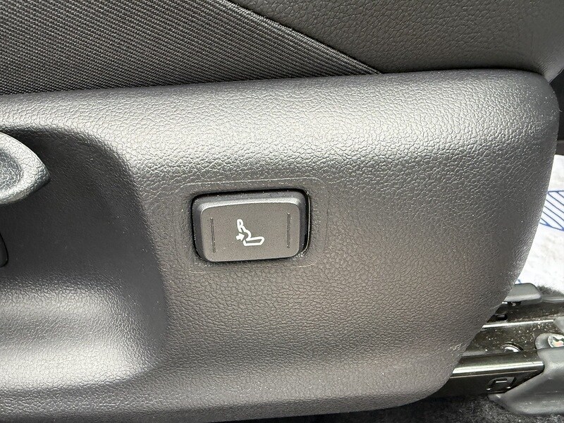 Used Toyota C-HR 2023 for sale - 75911585: Photo 26