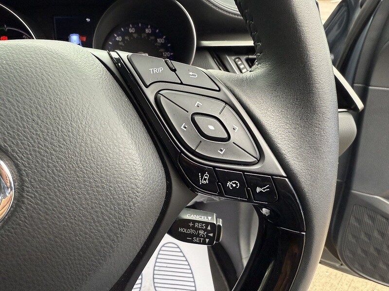 Used Toyota C-HR 2023 for sale - 75911585: Photo 30