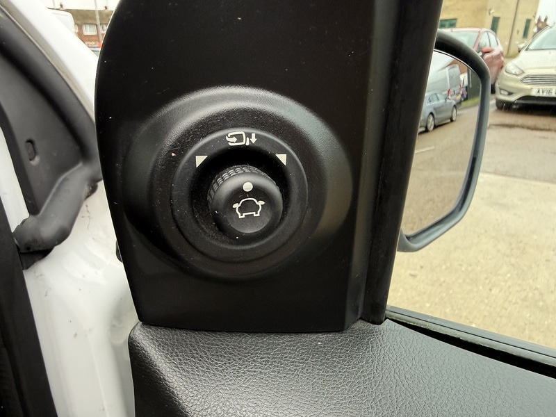 Used Ford Ka+ 2018 for sale - 77272334: Photo 21