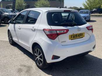 Used Toyota Yaris 2019 for sale - 74513501: Photo