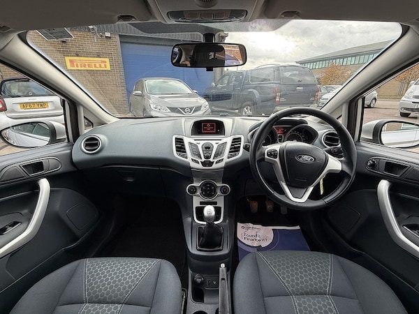 Used Ford Fiesta 2010 for sale - 76224067: Photo 11