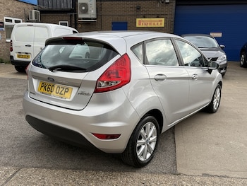 Used Ford Fiesta 2010 for sale - 76224067: Photo 3