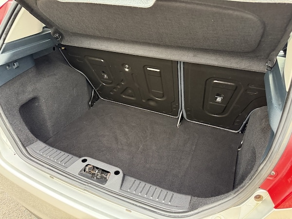 Used Ford Fiesta 2010 for sale - 76224067: Photo 7