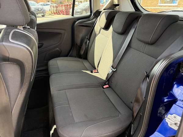 Used Ford B-MAX 2016 for sale - 74942650: Photo 17