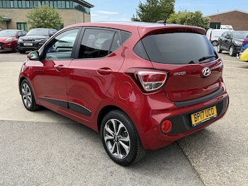 Used Hyundai i10 2017 for sale - 75054839: Photo
