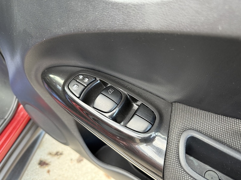 Used Nissan Juke 2014 for sale - 76618235: Photo 29