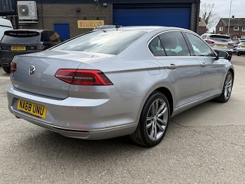 Used Volkswagen Passat 2018 for sale - 77805775: Photo