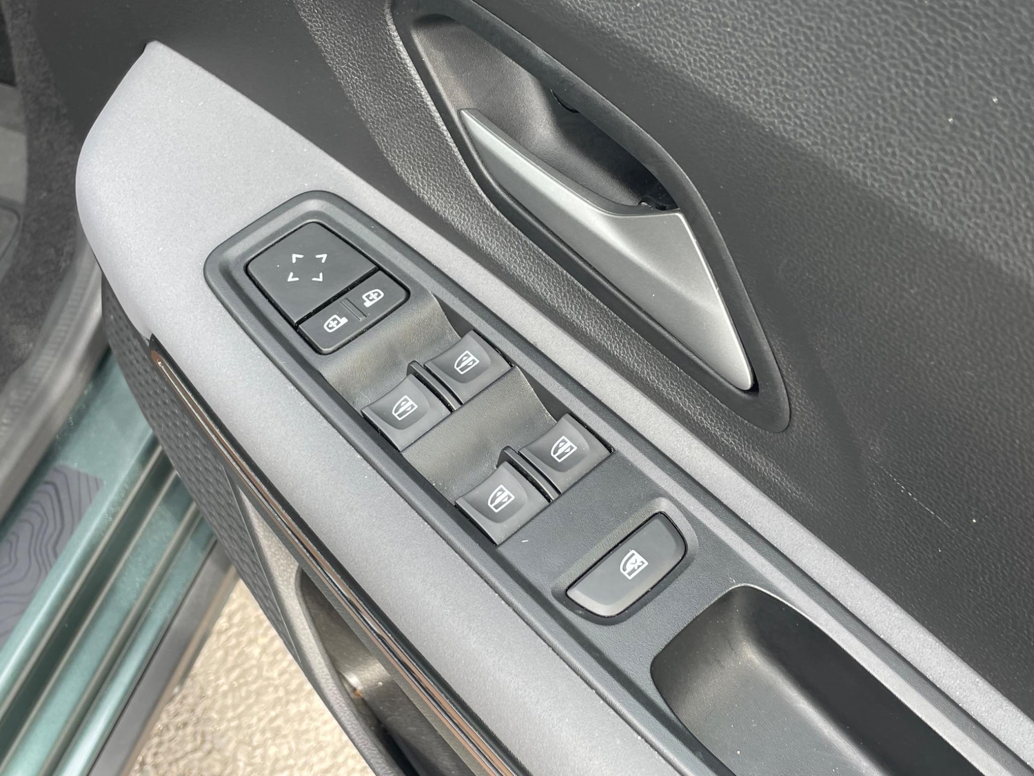 Used Dacia Sandero Stepway 2024 for sale - 76765480: Photo 33