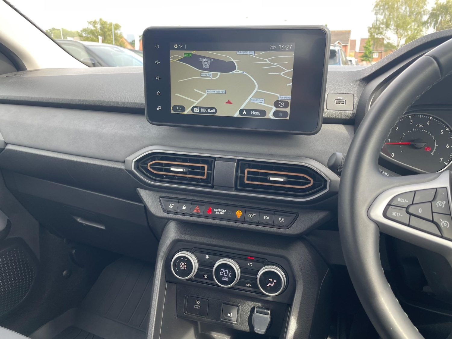 Used Dacia Sandero Stepway 2024 for sale - 76765480: Photo 43