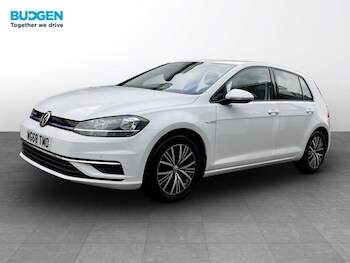 Used Volkswagen Golf 2018 for sale - 77825067: Photo