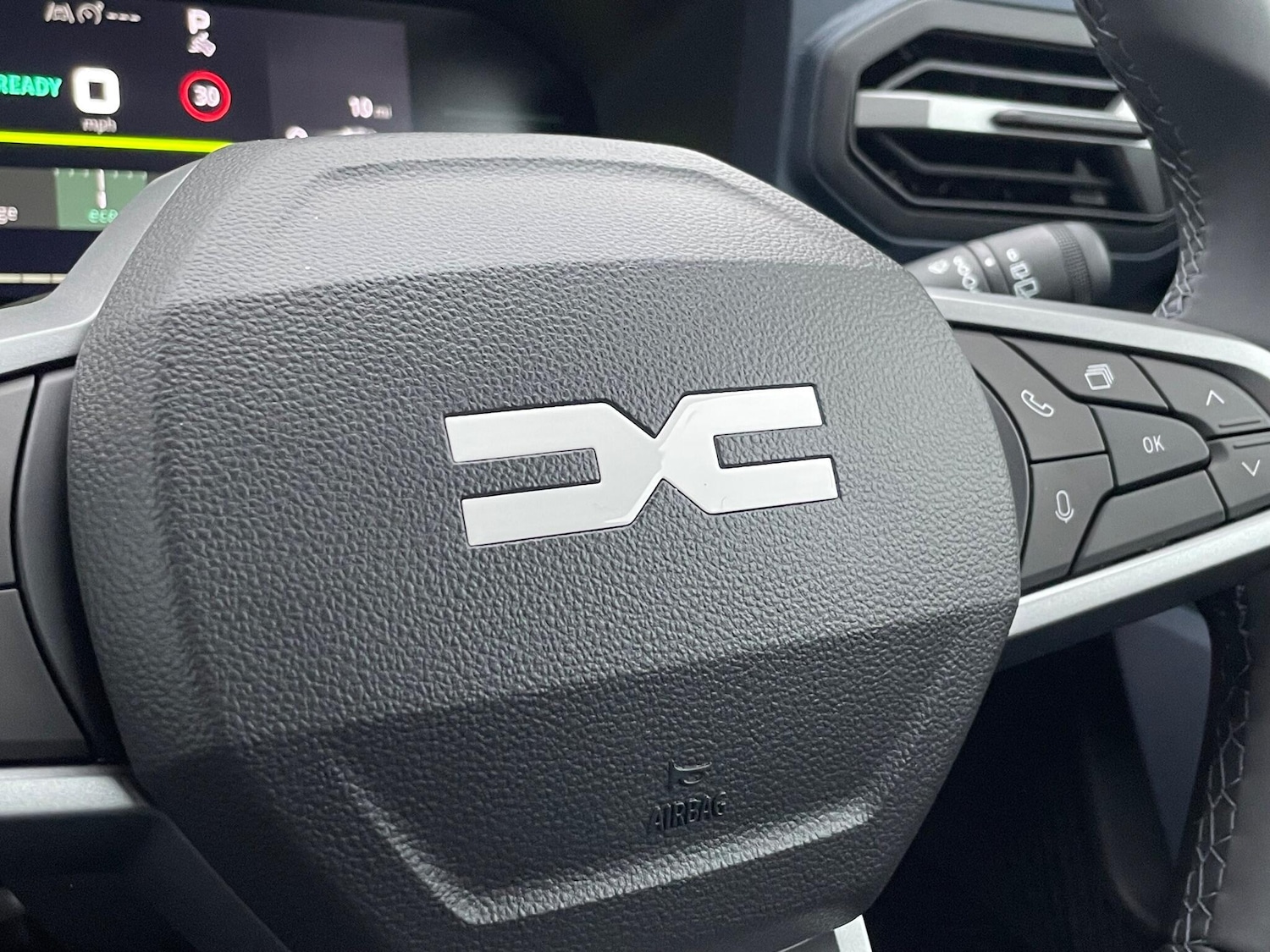 Used Dacia Duster 2025 for sale - 76965418: Photo 41