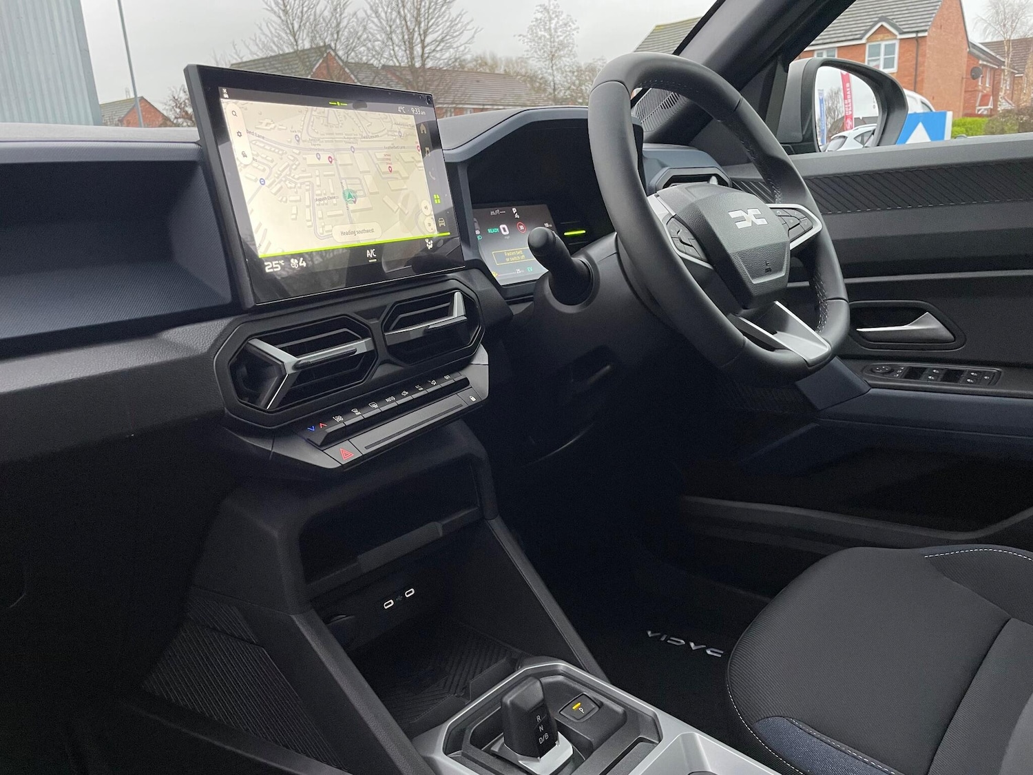 Used Dacia Duster 2025 for sale - 76965418: Photo 56