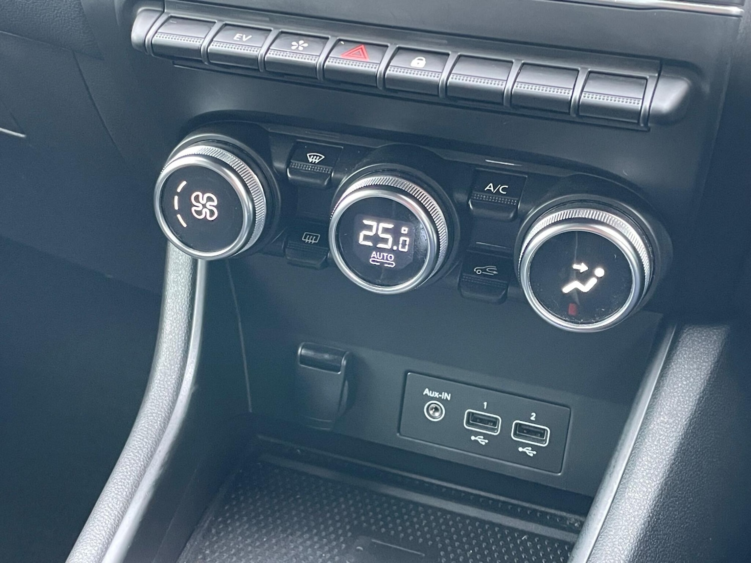 Used Renault Captur 2022 for sale - 77538043: Photo 44