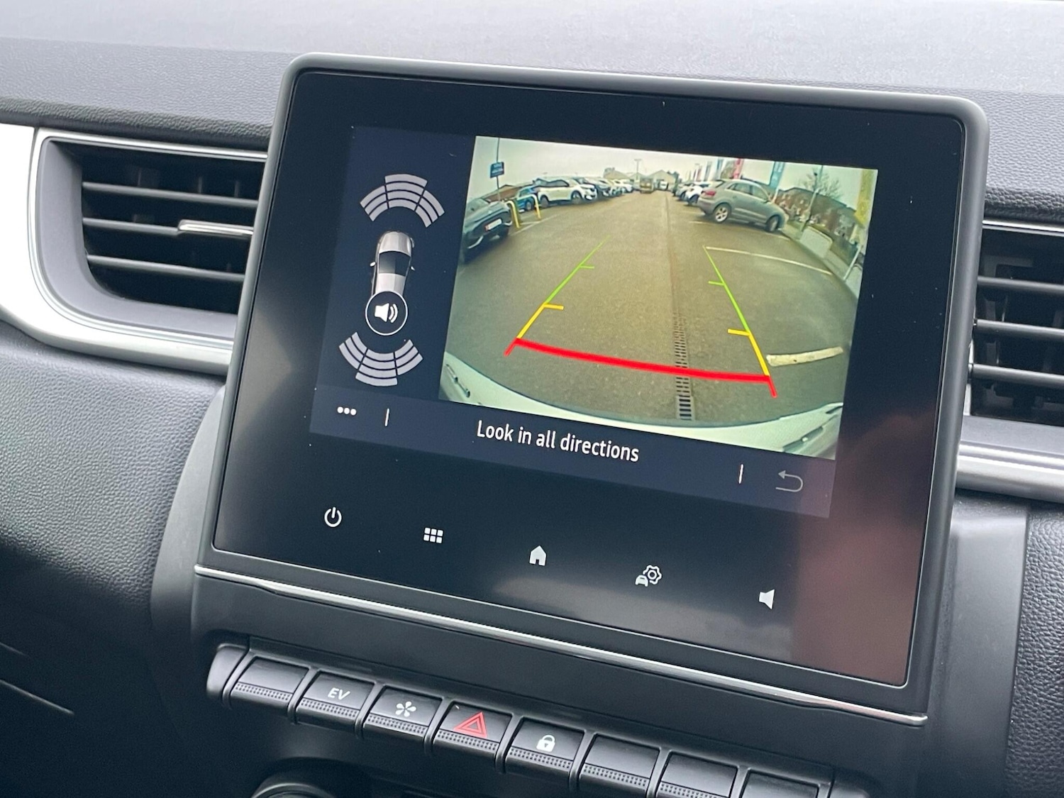 Used Renault Captur 2022 for sale - 77538043: Photo 45