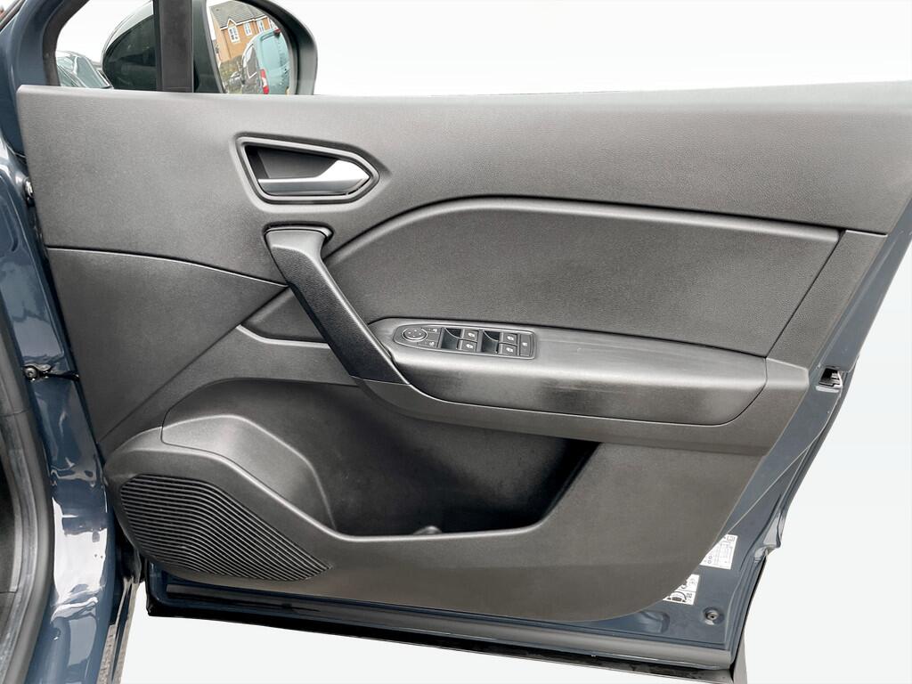 Used Renault Captur 2022 for sale - 77456346: Photo 8