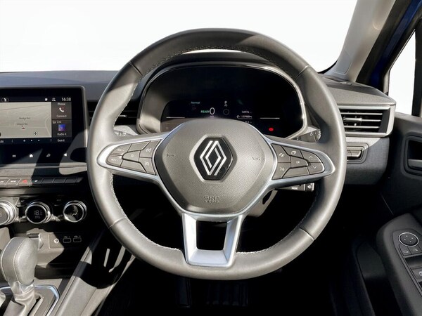Used Renault Clio 2024 for sale - 74419518: Photo 11