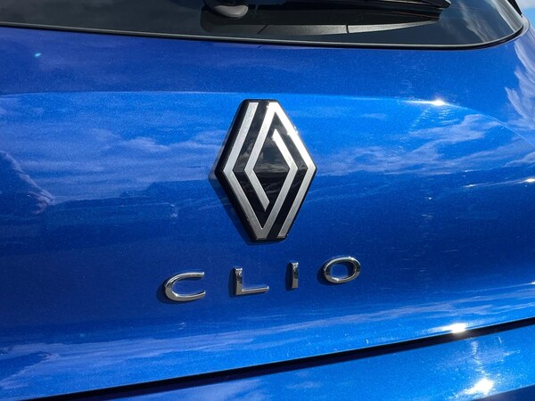 Used Renault Clio 2024 for sale - 74419518: Photo 28