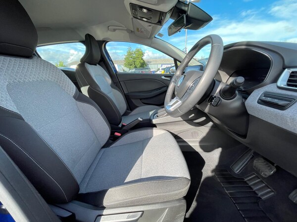 Used Renault Clio 2024 for sale - 74419518: Photo 35