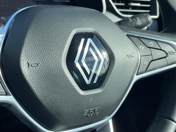Used Renault Clio 2024 for sale - 74419518: Photo 39