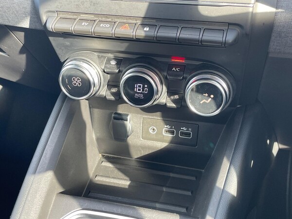 Used Renault Clio 2024 for sale - 74419518: Photo 49