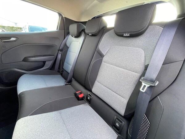 Used Renault Clio 2024 for sale - 74419518: Photo 56