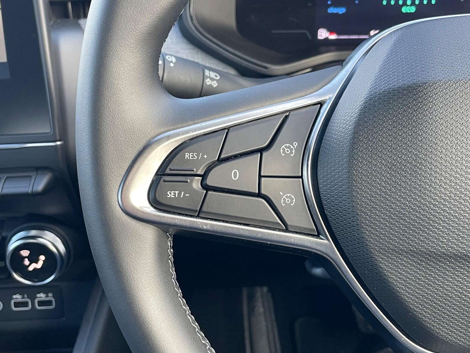 Used Renault Clio 2024 for sale - 77029322: Photo 38