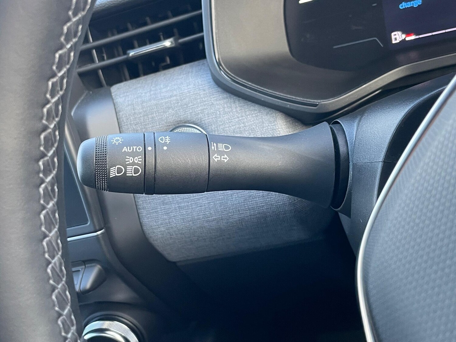 Used Renault Clio 2024 for sale - 77029322: Photo 41