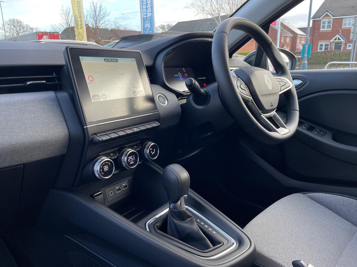 Used Renault Clio 2024 for sale - 77029322: Photo 52