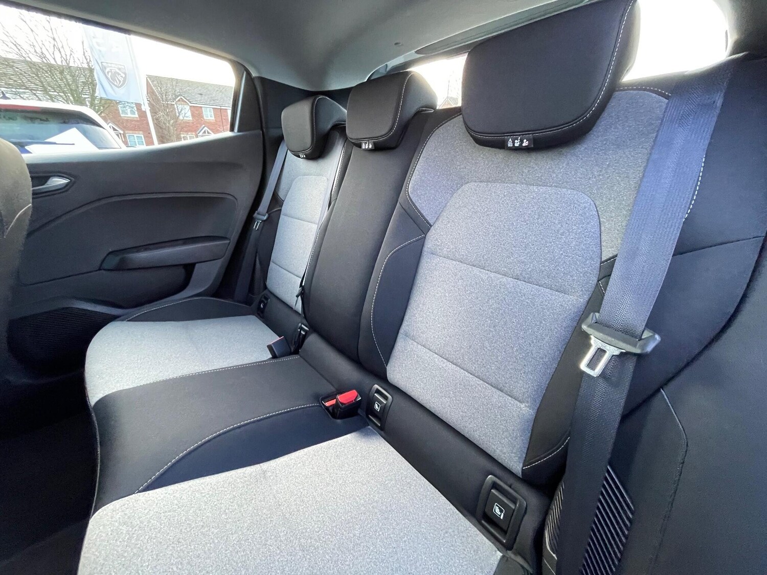 Used Renault Clio 2024 for sale - 77029322: Photo 57