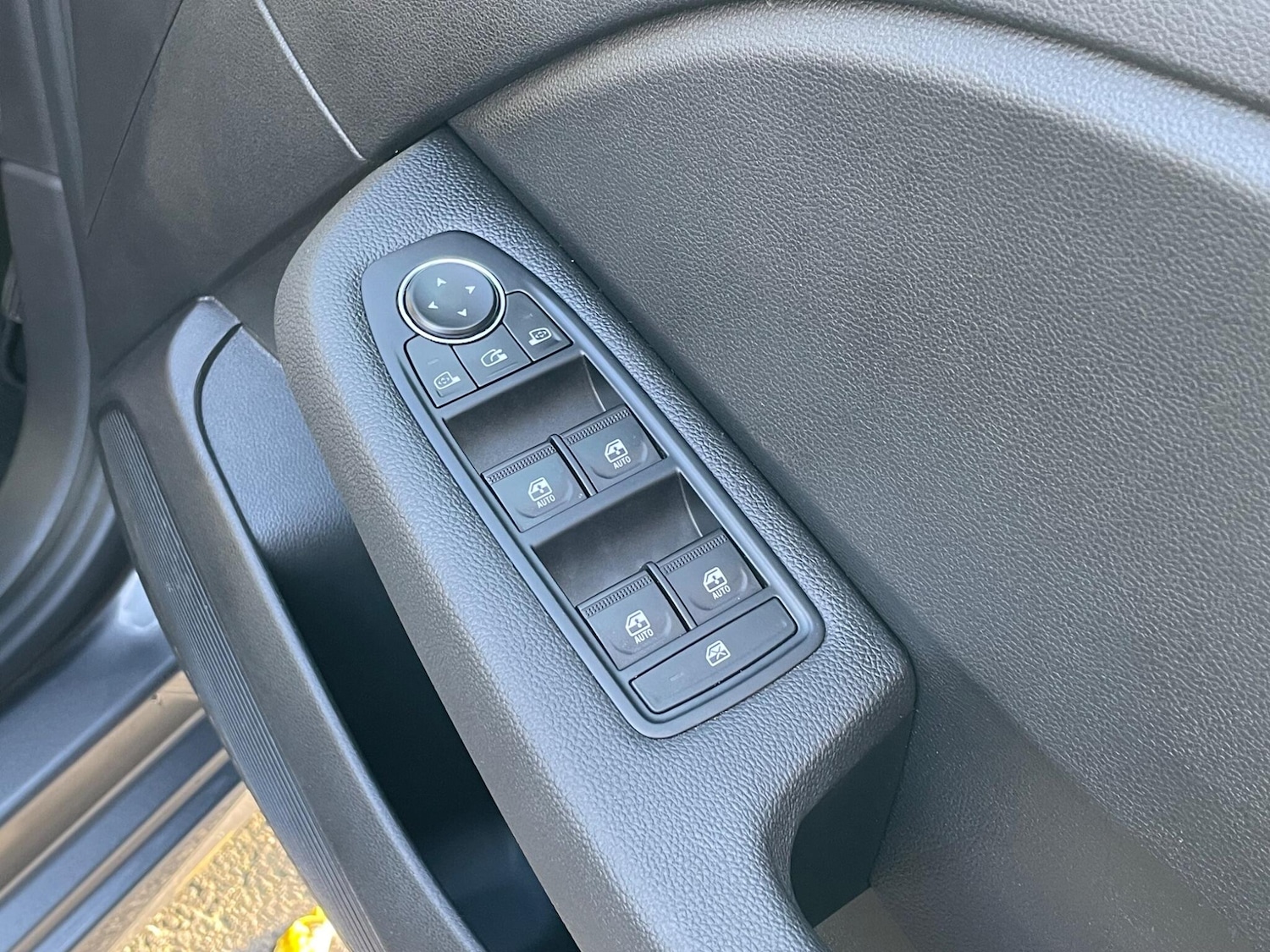 Used Renault Clio 2024 for sale - 77574144: Photo 32