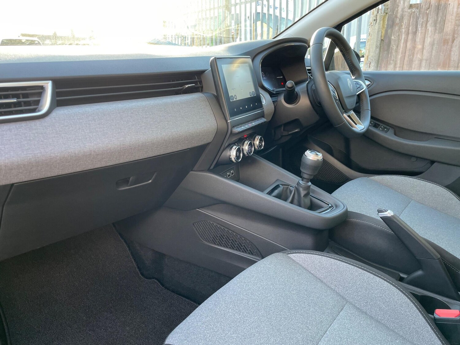 Used Renault Clio 2024 for sale - 77574144: Photo 50