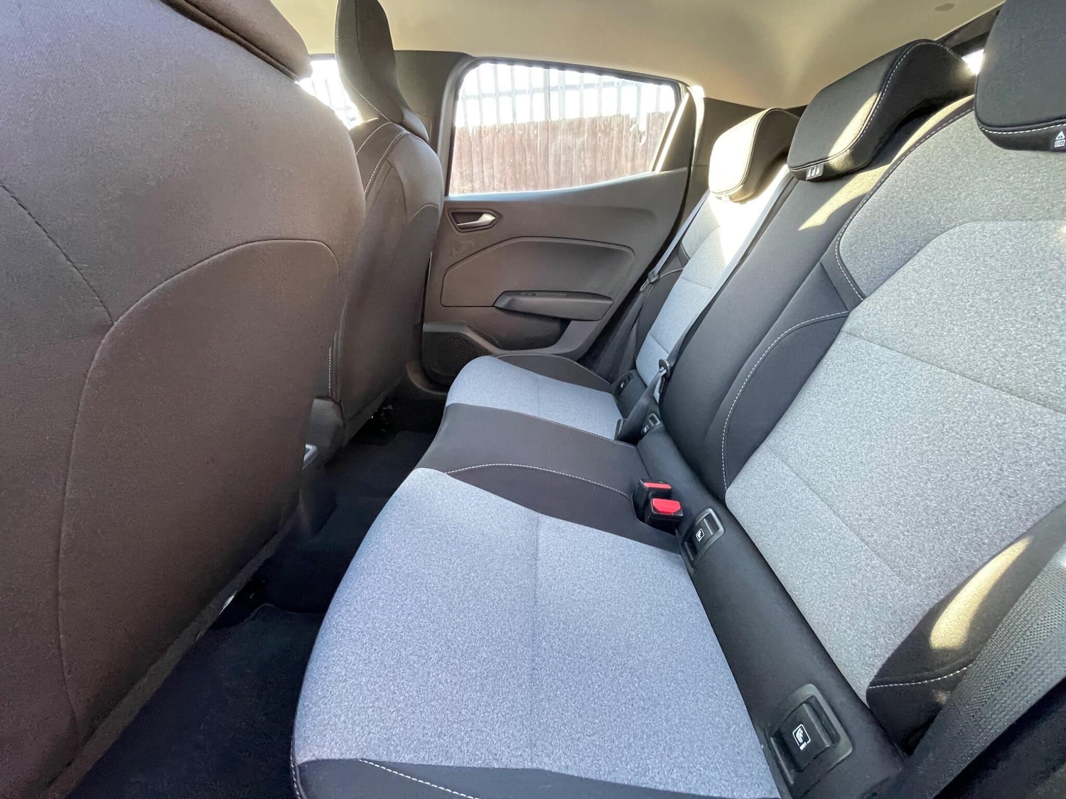 Used Renault Clio 2024 for sale - 77574144: Photo 53