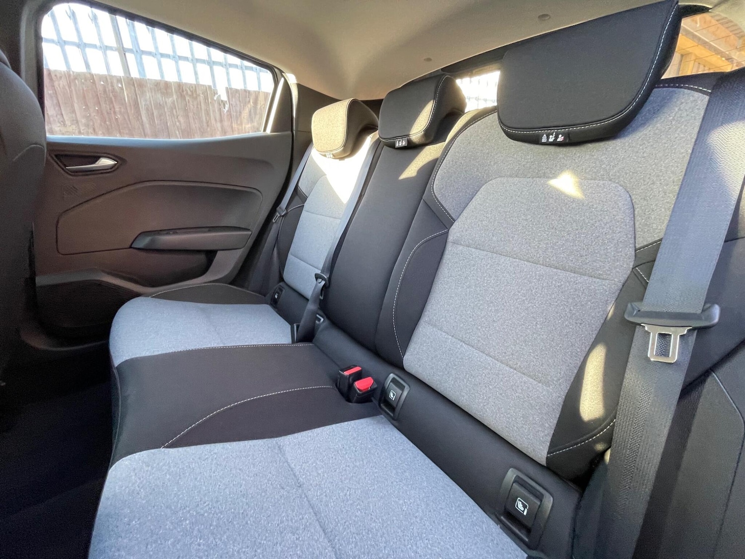 Used Renault Clio 2024 for sale - 77574144: Photo 54