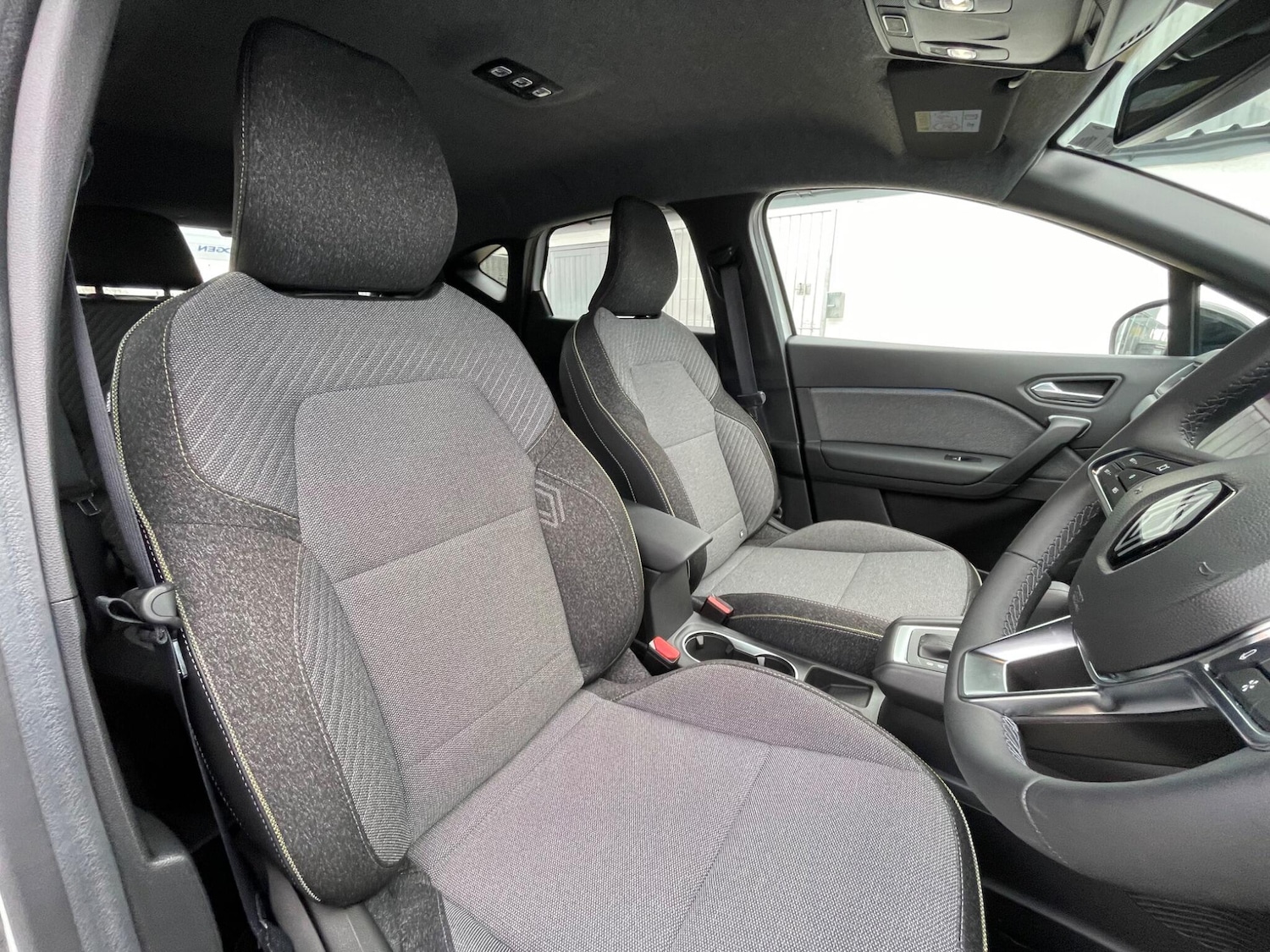 Used Renault Captur 2024 for sale - 77574153: Photo 37