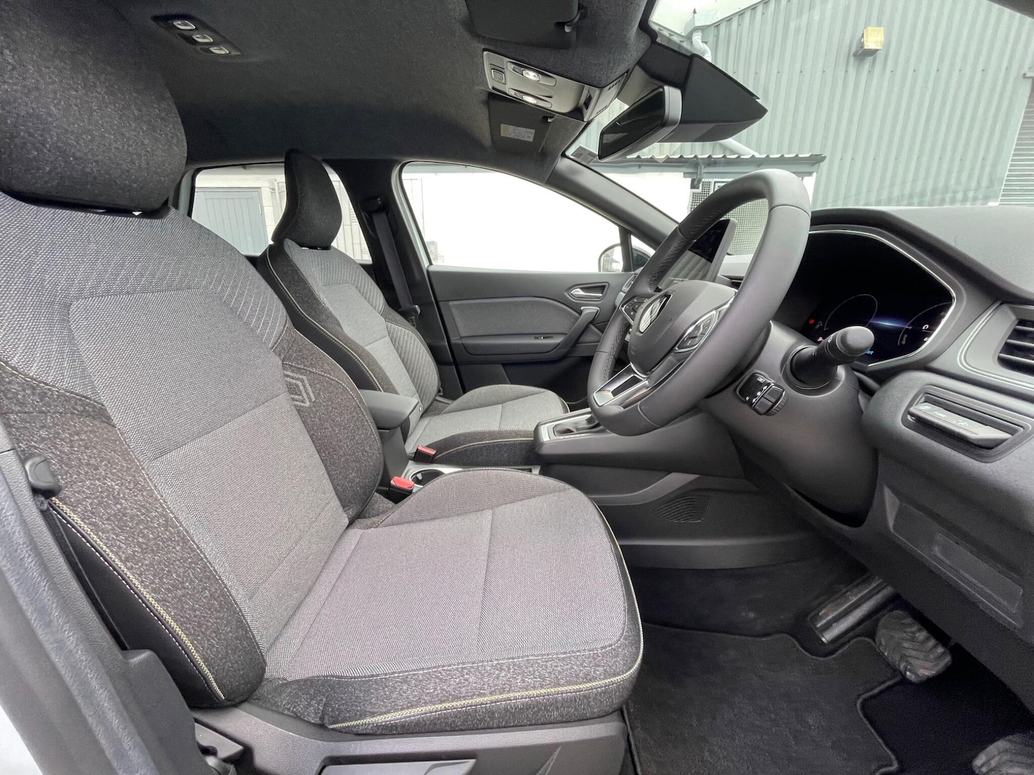 Used Renault Captur 2024 for sale - 77574153: Photo 38