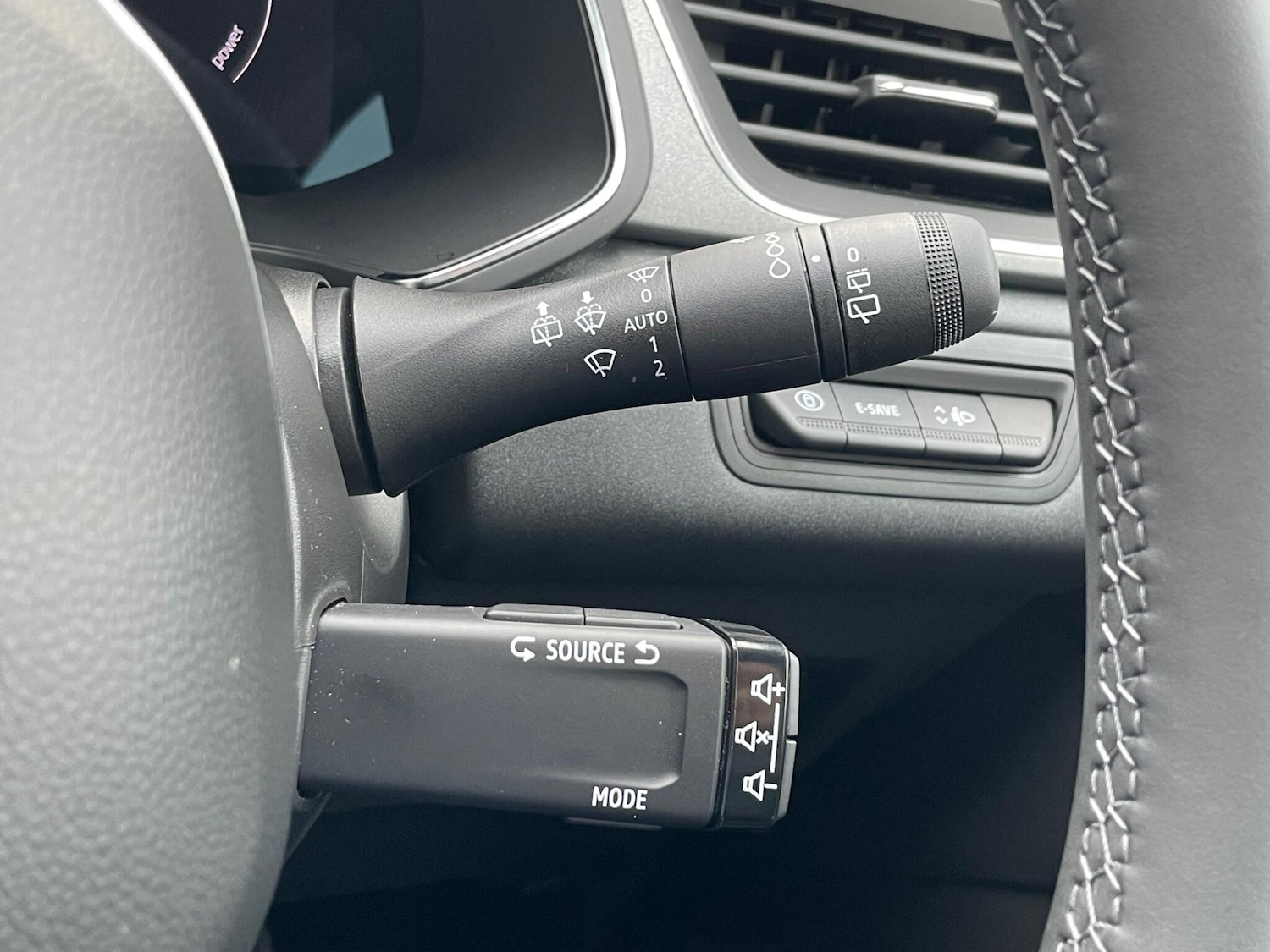 Used Renault Captur 2024 for sale - 77574153: Photo 47