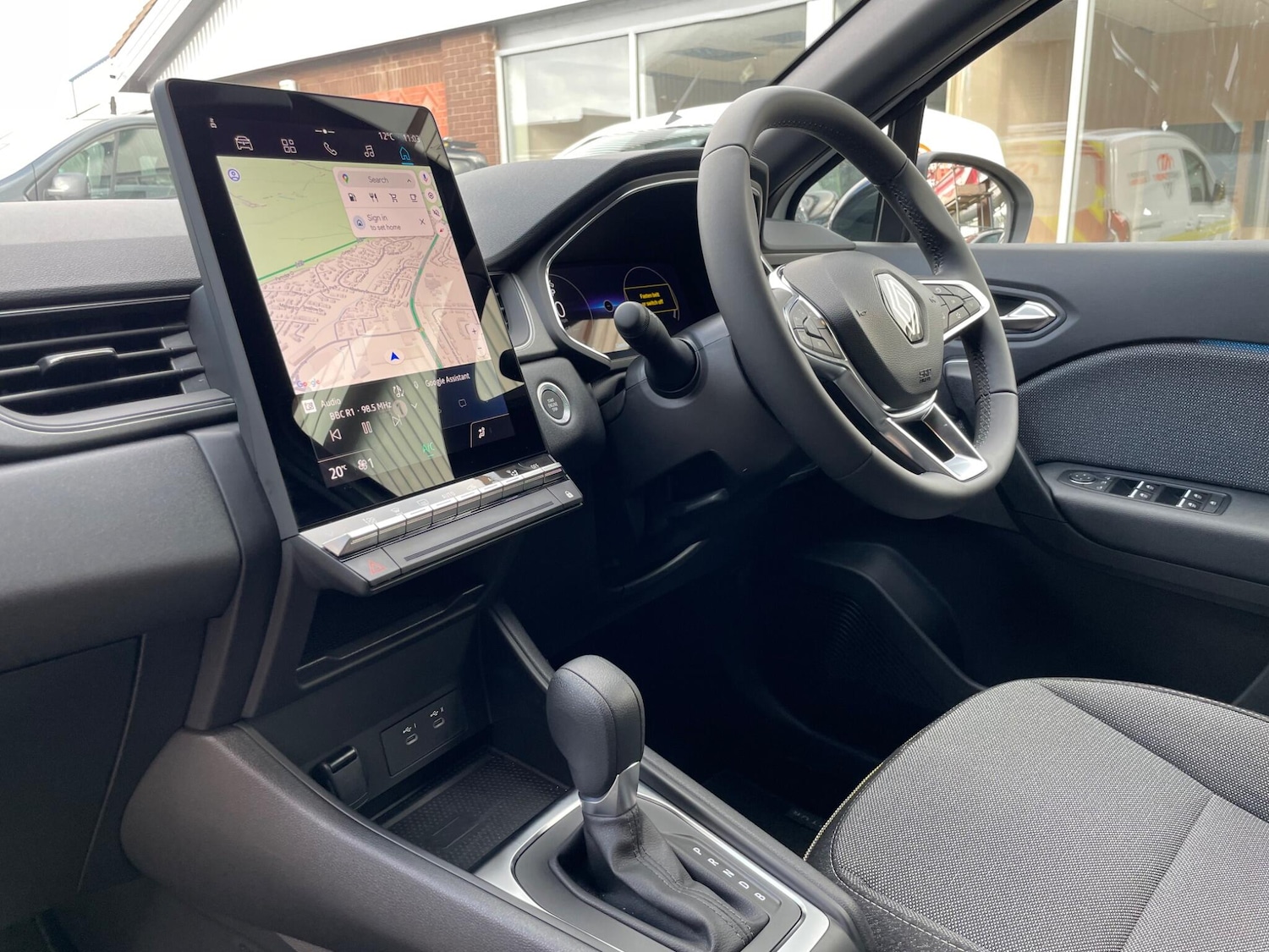 Used Renault Captur 2024 for sale - 77574153: Photo 59