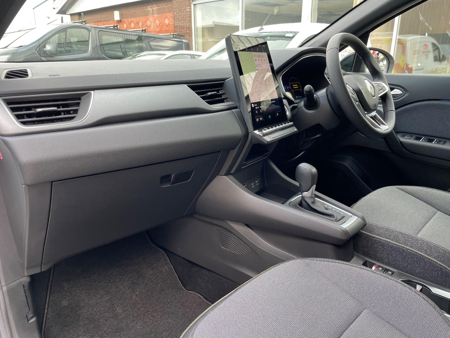 Used Renault Captur 2024 for sale - 77574153: Photo 60