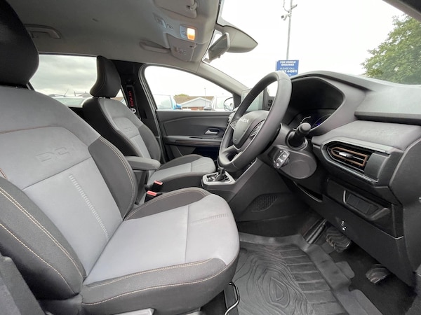 Used Dacia Jogger 2024 for sale - 75729228: Photo 35