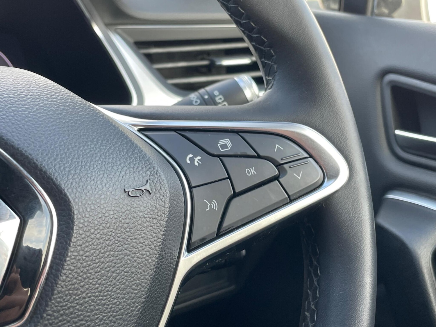 Used Renault Captur 2021 for sale - 77455134: Photo 38