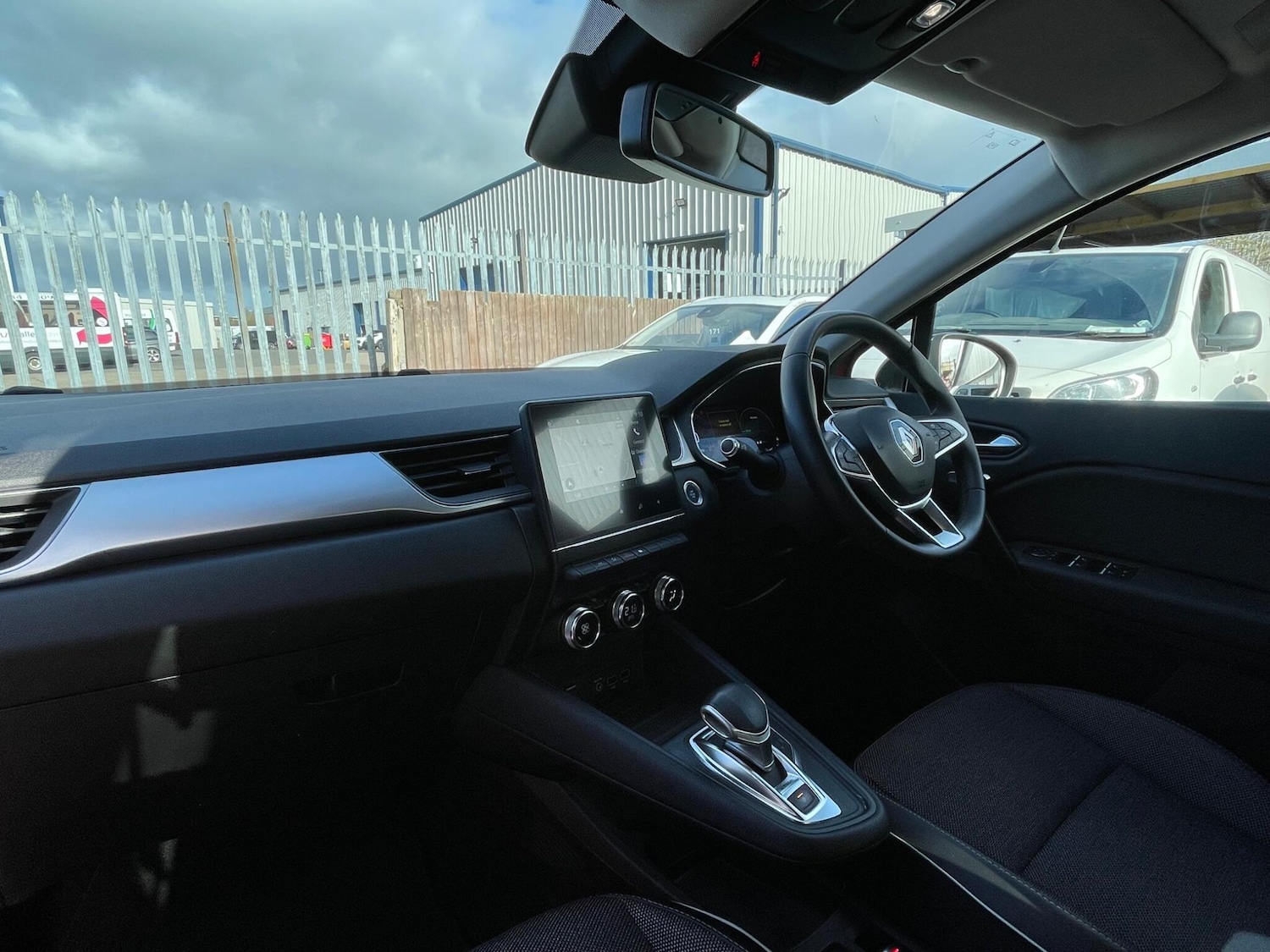 Used Renault Captur 2021 for sale - 77455134: Photo 48