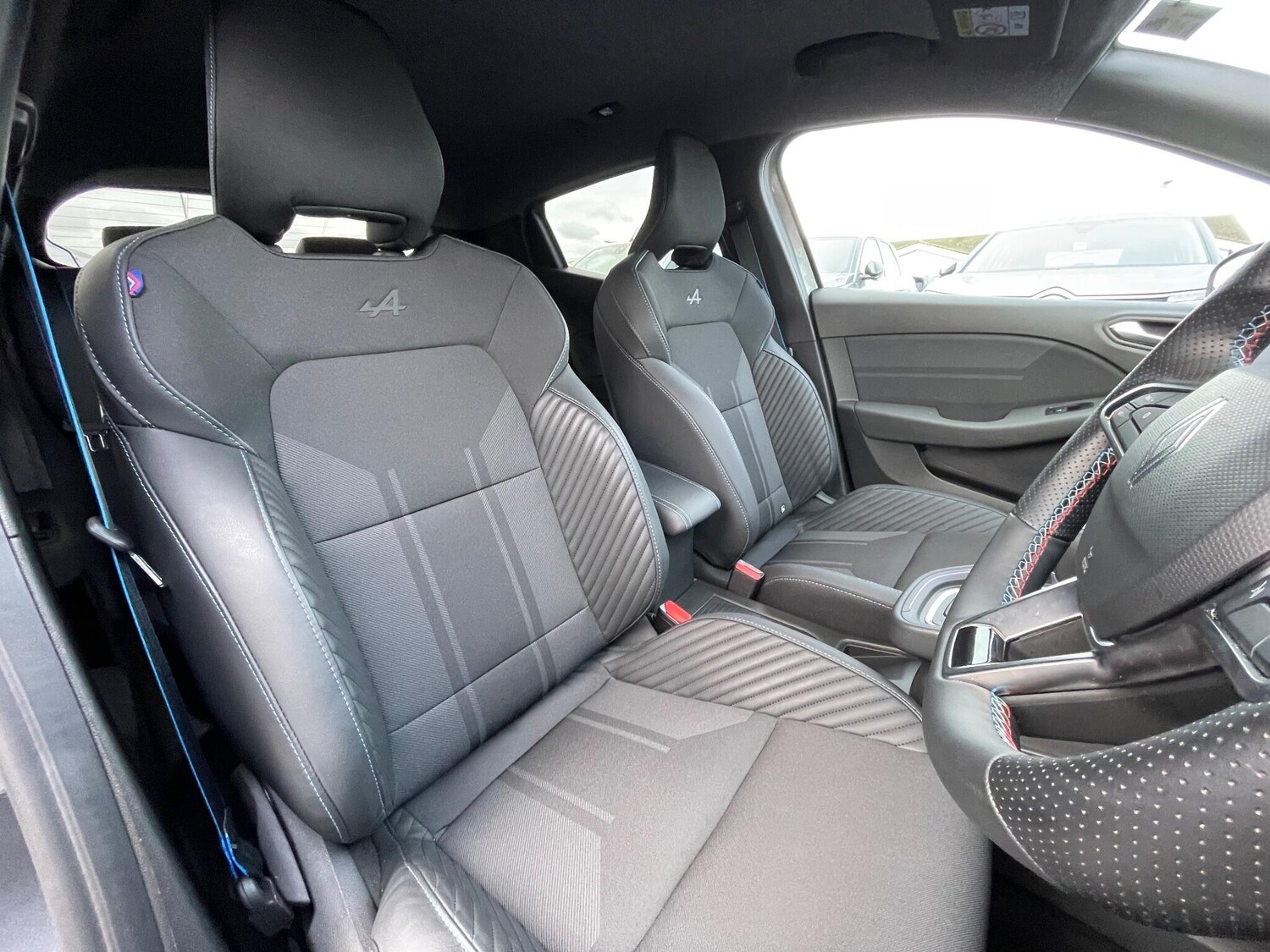 Used Renault Clio 2025 for sale - 77131667: Photo 35